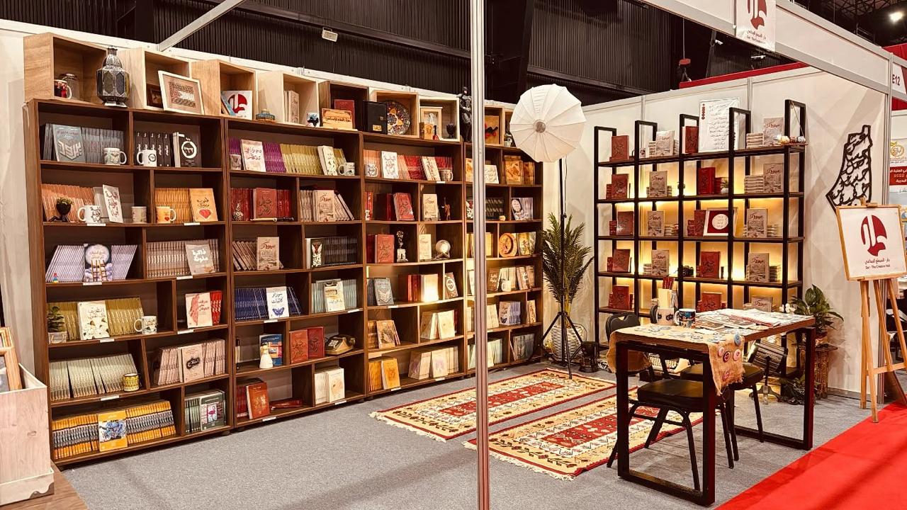 من مكتبة إصدارات دار - المجمّع الإبداعي